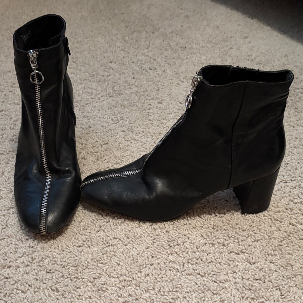 Rebecca Minkoff Black Leather Ankle Boots With a Front Zipper and Block Heel
